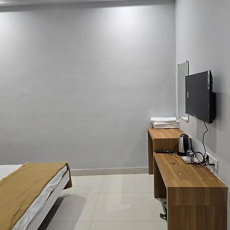 Vivanta Inn Lodge, Solapur Dış mekan fotoğraf