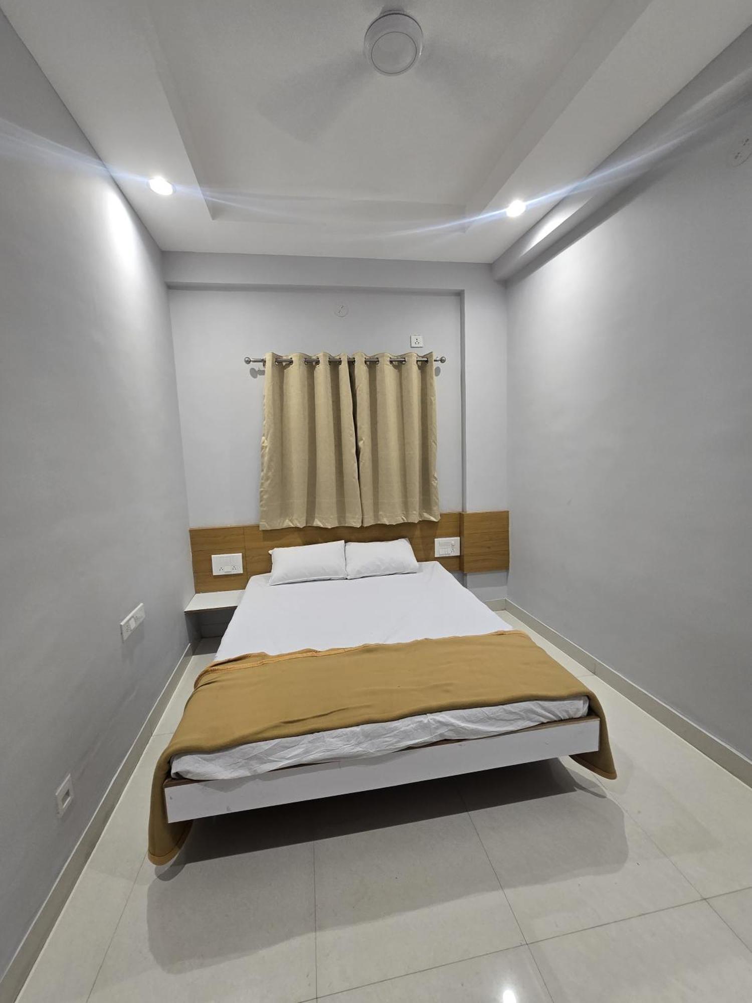 Vivanta Inn Lodge, Solapur Dış mekan fotoğraf